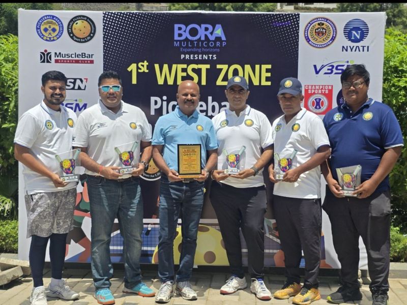 Image default
